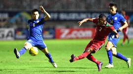 Ricuh Suporter, Bek Timnas Indonesia Minta PSSI Lapor FIFA