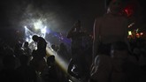 Oktober disebut bulan tersibuk dalam industri pariwisata Negara Gajah Putih itu. Namun, kabar duka dari kerajaan mengubah kondisi tahun ini. (AFP PHOTO/Lilian Suwanrumpha)