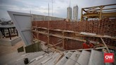 Ruang Publik Terpadu Ramah Anak (RPTRA) sekaligus Ruang Terbuka Hijau (RTH) Kalijodo memang masih terus dipoles. Pengerjaan dikebut agar memenuhi target untuk diresmikan pada akhir 2016. (CNN Indonesia/Safir Makki)