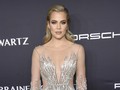 Khloe Kardashian Blakblakan Soal Tubuh Seksinya