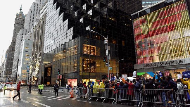 Tamu Hotel Tak Ingin Lihat Gedung Milik Trump