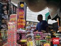 Geliat Lapak Mercon di Pasar Palmerah