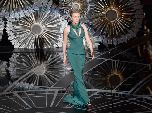 Cerita Scarlett Johansson yang Sempat Kehilangan Pompa ASI di Oscars 2015 Cerita Scarlett Johansson yang Sempat Kehilangan Pompa ASI di Oscars 2015