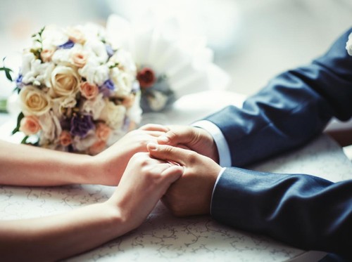 Wanita Batalkan Pernikahan Saat Akad Karena Baru Tahu Calon Suami Botak Wanita Batalkan Pernikahan Saat Akad Karena Baru Tahu Calon Suami Botak