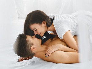 Istri Merapat! 7 Titik Sensitif yang Bisa Bikin Suami Makin On Fire saat Bercinta