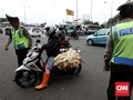 Atur Lalin, Polisi Ditusuk oleh Orang Tak Dikenal