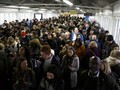 Petugas Komuter Mogok, Jutaan Penumpang London Terlantar
