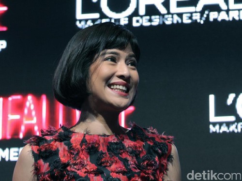 Cara Efisien Bersihkan Wajah Setelah Olahraga Dari Dian Sastrowardoyo Cara Efisien Bersihkan Wajah Setelah Olahraga Dari Dian Sastrowardoyo