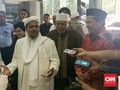 Habib Rizieq Akan Laporkan BI dan Menkeu soal Logo Palu Arit