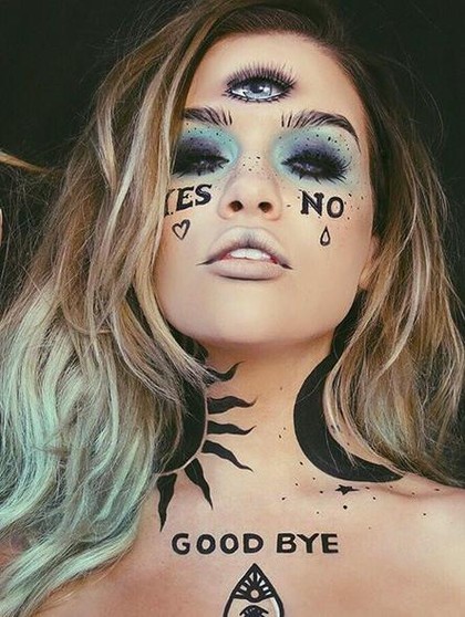 MAC Cosmetics Gandeng 10 Beauty Influencer untuk Ciptakan Lipstik MAC Cosmetics Gandeng 10 Beauty Influencer untuk Ciptakan Lipstik