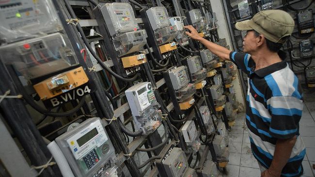 Pengusaha Dukung Pemerintah Tahan Harga BBM dan Listrik