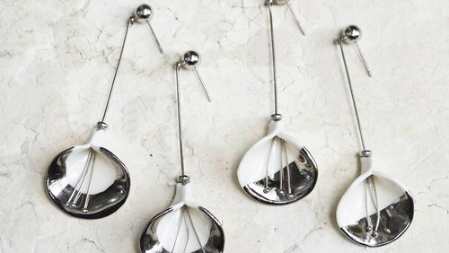Tampil Memikat dengan 5 Anting Cantik Keluaran Brand Lokal Tampil Memikat dengan 5 Anting Cantik Keluaran Brand Lokal