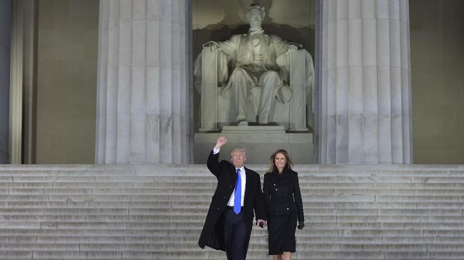 Tim Pelantikan Trump Diperiksa Terkait Pelanggaran Keuangan