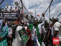 Massa FPI Tunggu Rizieq Hingga Pemeriksaan Berakhir