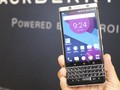 BlackBerry Hentikan Produksi Ponsel di China