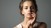 Skin Tint Biar Nggak Gampang Geser, Ini Tips Bikin Base Makeup Tetap Natural