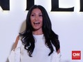Anggun Jajal MRT bareng Jokowi Minggu Pagi