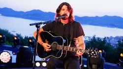 Dave Grohl Kontak Pengacara Perceraian Sebelum Akui Punya Anak di Luar Nikah