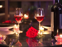Ini 7 Hotel di Surabaya yang Tawarkan Paket Dinner Romantis Valentine Ini 7 Hotel di Surabaya yang Tawarkan Paket Dinner Romantis Valentine