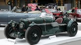 Aston Martin Ulster Two-seater Sports dengan sasis pendek untuk versi balap model MKII yang dibuat di era 1934 dan 1935 juga dipamerkan di ajang tersebut. (REUTERS/Benoit Tessier)