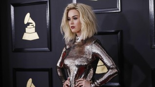 Klaim Dilecehkan Katy Perry, Model 'Teenage Dream' Dihujat