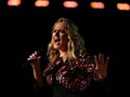 Adele Bercerai dari Simon Konecki