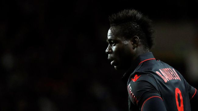 Mario Balotelli Ejek Paris Saint-Germain