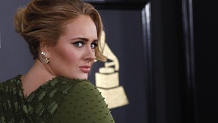 Usai Cerai, Adele Disebut Siap Kencan Lagi