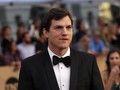 Ashton Kutcher Bagi-bagi Nomor Ponsel di Media Sosial