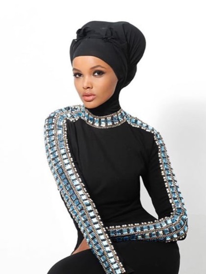 Foto: Ini Halima, Model Berhijab yang Tampil di Fashion Show Kanye West Foto: Ini Halima, Model Berhijab yang Tampil di Fashion Show Kanye West