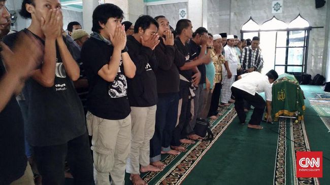 Wartawan Foto Tewas Saat Meliput Banjir Pejaten