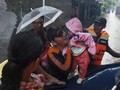 Berbagi Kebaikan Di Tengah Kepungan Banjir Jakarta
