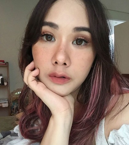 Wanita Tergila-gila Ingin Punya Bintik di Wajah, Hingga Pakai Tato Wanita Tergila-gila Ingin Punya Bintik di Wajah, Hingga Pakai Tato