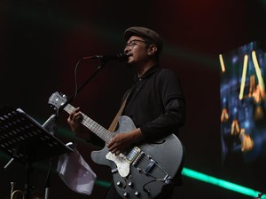 Ade Paloh dan Kenangannya
