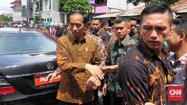 Ambon Berlari Mengejar Jokowi