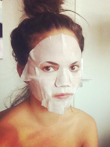 Merawat Wajah di Pagi Hari Kini Lebih Cepat dengan Masker 1 Menit Ini Merawat Wajah di Pagi Hari Kini Lebih Cepat dengan Masker 1 Menit Ini