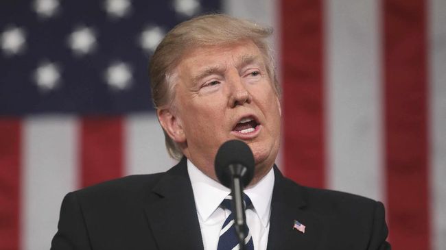 Trump Bocorkan ke Duterte soal Kapal Selam Nuklir AS di Korea