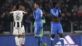 Skor 3-1 untuk Juventus bertahan hingga laga usai. Selanjutnya Juventus akan menghadapi Napoli di Stadion San Paolo pada semifinal leg kedua, 5 April 2017. (AFP PHOTO / Marco BERTORELLO)