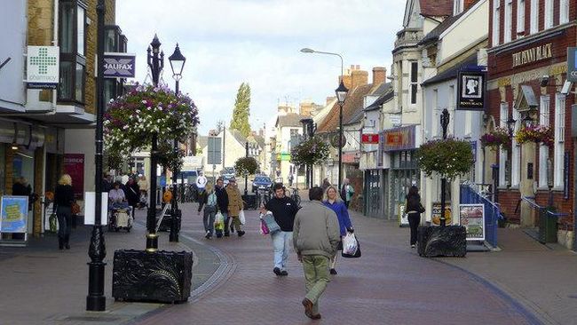 Bicester Village, 'Surga' Diskon Belanja di Inggris