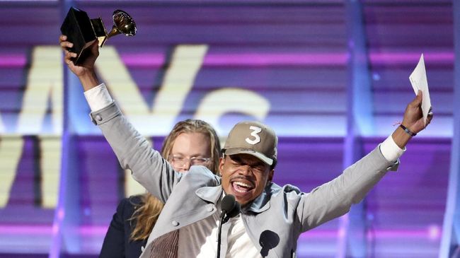 Chance the Rapper Jajal Bisnis Media