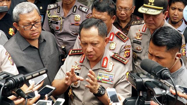 Kapolri Perintahkan Kapolda 'Amankan' Massa Tamasya Al Maidah