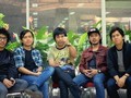 Melayat, D'MASIV Kenang Memori Bersama Yon Koeswoyo