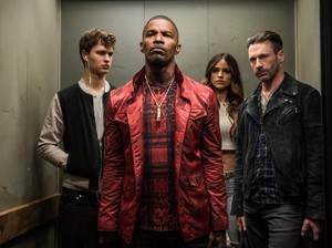 Sinopsis Baby Driver, Perpaduan Kecepatan, Musik, dan Romansa