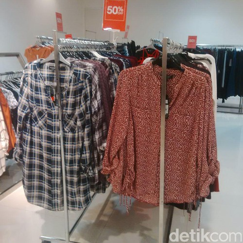 Intip Baju Kerja yang Diskon Sampai 70% di Debenhams Senayan City Intip Baju Kerja yang Diskon Sampai 70% di Debenhams Senayan City