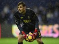 Man United Kalah dari Liverpool, Casillas Salahkan Mourinho