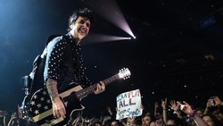 September dan Momen Paling Sakral Buat Billie Armstrong Green Day