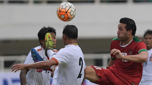 Ayah Ezra Walian Geram Putranya Absen di Timnas Indonesia U23