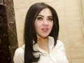 Syahrini Sampaikan Selamat Lebaran dari Hong Kong