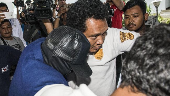 Topi Hitam Ridho Rhoma dan Jurus Rehab Narkotik