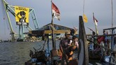 Sementara di darat, PLTU Batubara ini akan dibangun di atas tanah seluas 226 hektar, memangsa lahan pertanian produktif yang terdiri dari sawah irigasi 124,5 hektar, perkebunan melati 20 hektare, dan sawah tadah hujan 152 hektar. (Ulet Ifansasti/Greenpeace)